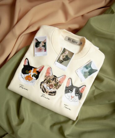 Buzo personalizado a color con 3 mascotas